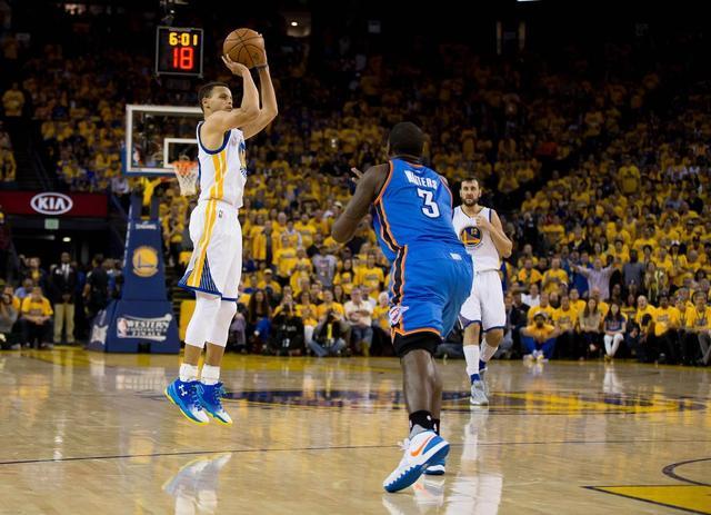 雄鹿遭遇困境！里弗斯：我们不会恐慌 更没打算匆忙调整阵容（雄鹿遇挫，里弗斯：不慌不乱，暂不考虑匆忙调整阵容）