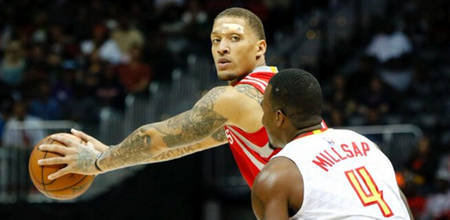 贾昊三分球9投5中，成为比赛关键人物（贾昊外线火力全开，三分9投5中成比赛关键人物）