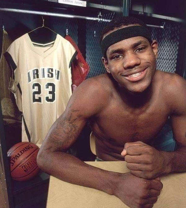 广东首创“百BA”篮球赛 以“姓火相传”促全民健身（广东推出“百BA”篮球赛，“姓火相传”点燃全民健身）